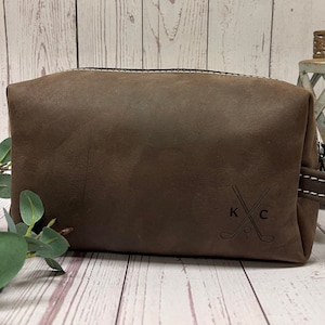 Custom Golf Leather Dopp Kit, Anniversary Gift For Golf Lovers, Golf Gifts For Dad, For Men, Grandpa, Boyfriend, Groomsmen, golf lover dad
