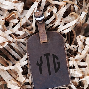 Custom Handmade Leather tag, Personalized Leather Luggage Tags, Travel Gift, Mrs Personalized Gift, Luggage Accessory,Luggage Label