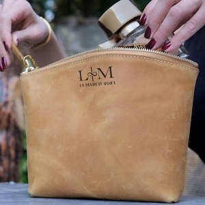 CustomMakeup bag Gift for Her, Personalized Leather Makeup Bag, Gift For Wife, Anniversary Present,Custom Makeup Bag, Engagement Gift ideas