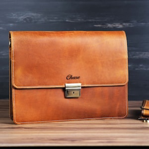 Boss Gift,Custom Leather Laptop Bag,Gift for Dad,Macbook Laptop Bag,Messenger Bag,Engraved MacBook Case,Office Bag for Man,Genuine Leather image 7
