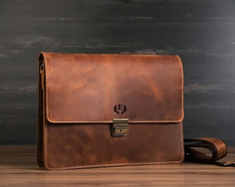 Boss Gift,Custom Leather Laptop Bag,Gift for Dad,Macbook Laptop Bag,Messenger Bag,Engraved Macbook Case,Office Bag for Man,Genuine Leather