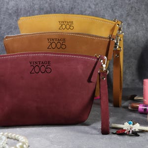 Custom birthday Gift, 20th Birthday Gift for Daughter, Vintage 2005 Gift, Leather Makeup Bag,Sassy Since 2005,Gift for Sister birthday