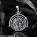 see more listings in the Pendentifs pour hommes argentés section