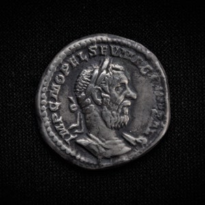 silver coin Denarius of the Roman Emperor Macrinus RIC 24 by catalog. Cast from a genuine coin. image 1