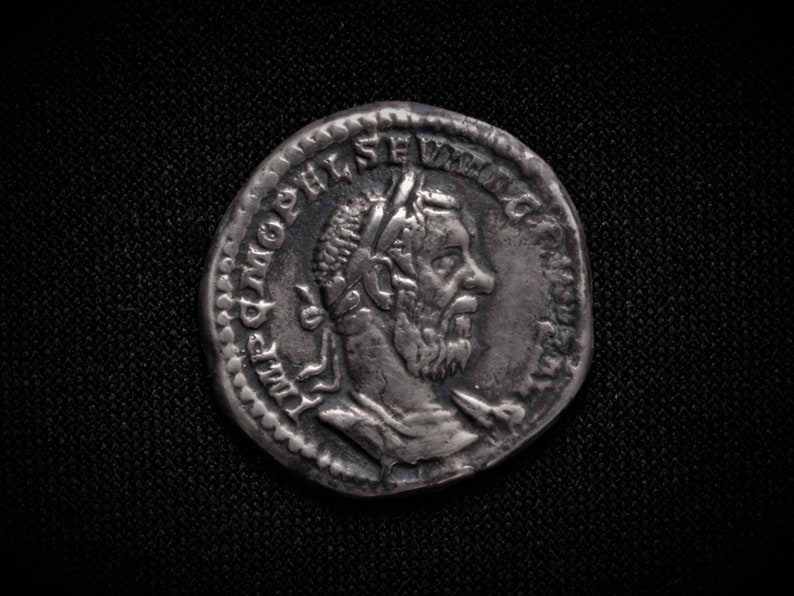 silver coin Denarius of the Roman Emperor Macrinus RIC 24 by catalog. Cast from a genuine coin. image 2