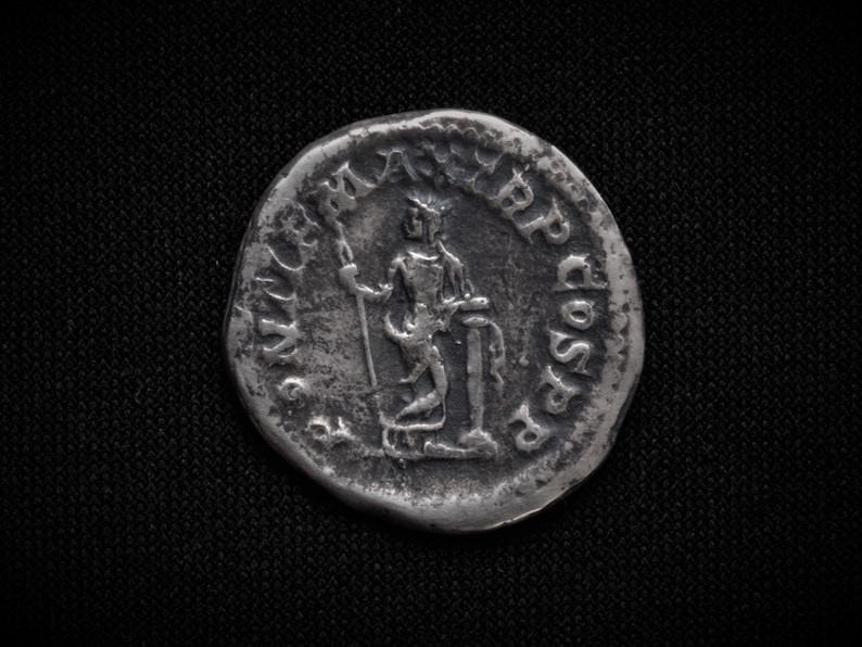 silver coin Denarius of the Roman Emperor Macrinus RIC 24 by catalog. Cast from a genuine coin. image 4