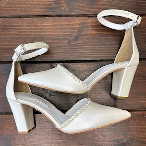 Ladies Bridal Shoes • Ivory Wedding Shoes by Santorini Sandals • Pearl D&#39;Orsay Pumps • Block Heel Wedding Shoes • 756