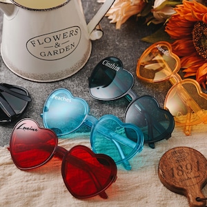 Personalised Heart Shaped Sunglasses, Bridal Party Gift, Cheerleading Gifts, Wedding Party Hen Party Gift, Bridesmaids Gifts Sunglasses