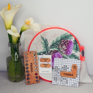 The set of 4 useful tools for cross stitch Cross stitch kit Floss organizer embroidery Needleminder Cross stitch Pattern Minder stitcher