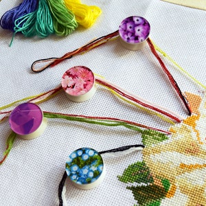 Cross stitch pattern holder Tensioners for floss cross stitch clips parking bobbins embroidery frame scroll rod tightening tension Clips
