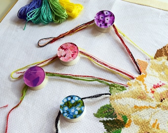 Magnetic Parking Bobbins Cross Stitch Embroidery Organizer - Set of 4 floss bobbins Dariamakes