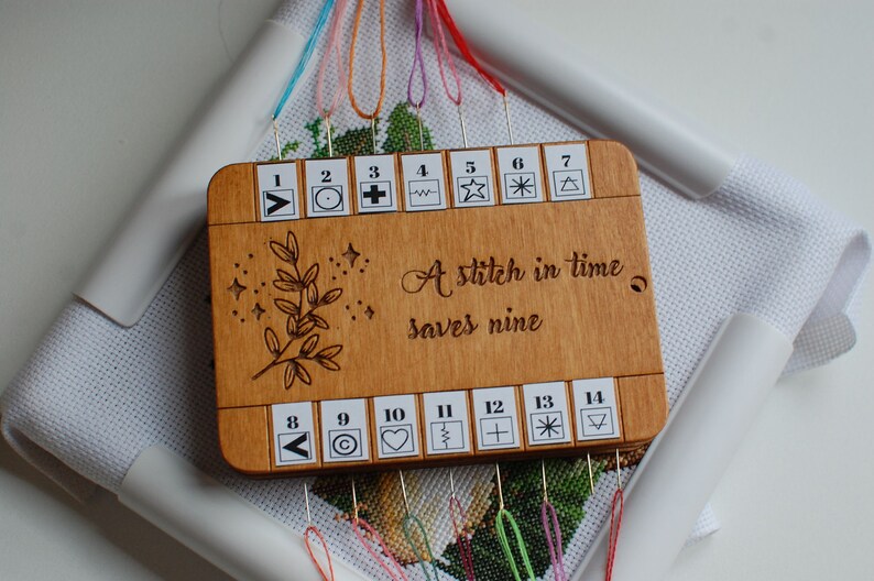 Cross Stitch Floss Organizer Wood Thread Storage Embroidery Tool Cross