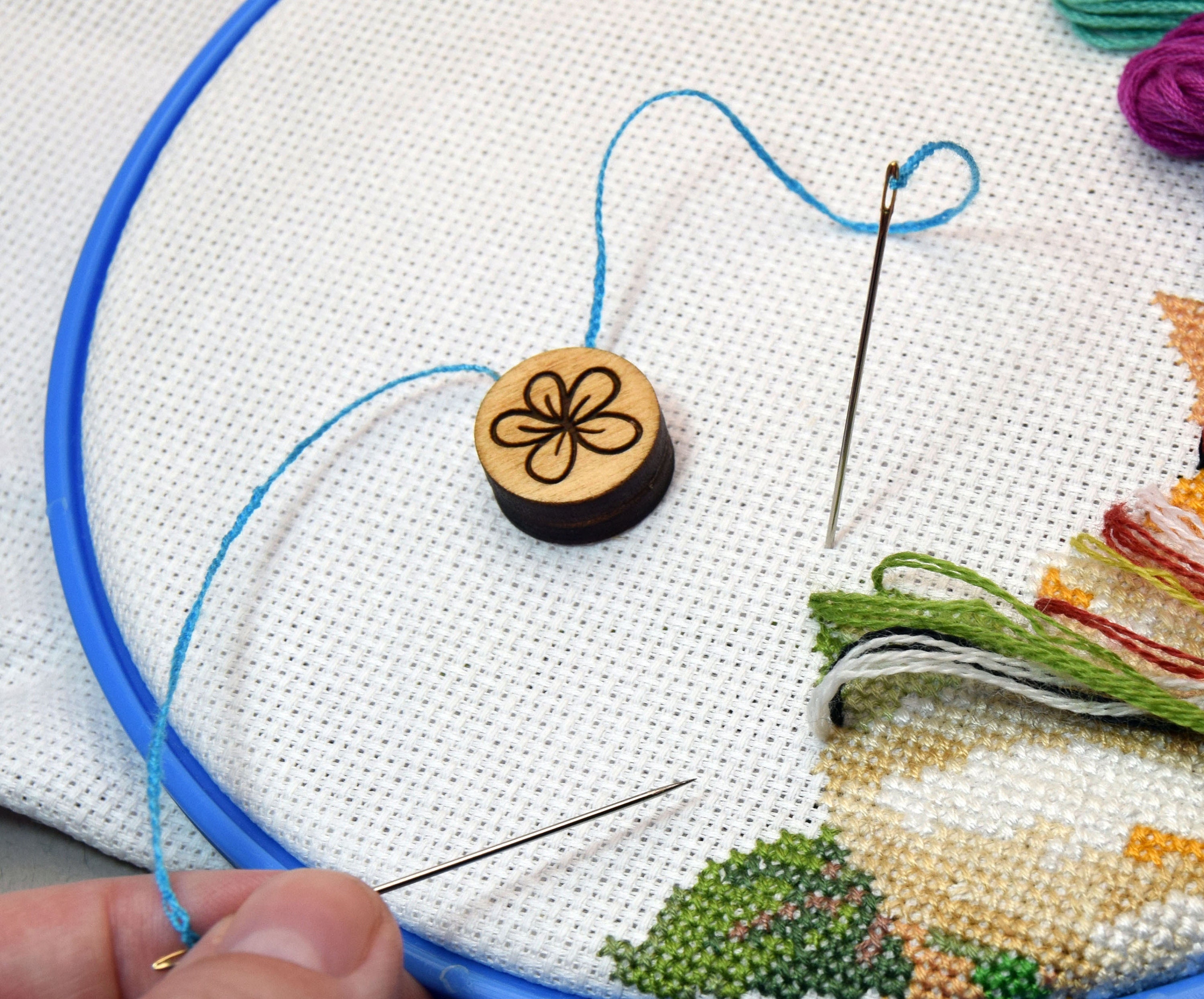 The Set of 2 Counters Thread Picker Counting Pins for Cross Stitch