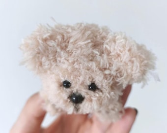 Bambola cucciolo in filo di ciniglia: statuetta decorativa in miniatura a forma di cane