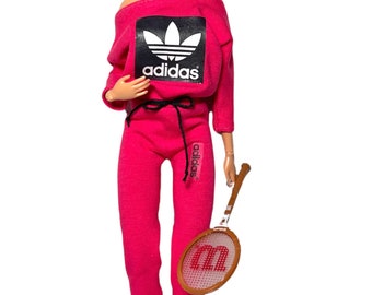 Roze legging en trui voor modepoppen. Roze trainingspak, oversized sweatshirt voor de joggingbroek op schaal 1/6 van de pop