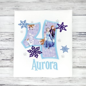 Camiseta de cumpleaños de Frozen, camiseta de cumpleaños de Elsa, fiesta de cumpleaños número 4 de Frozen, camiseta de Frozen para niño pequeño, camiseta personalizada, camiseta bordada