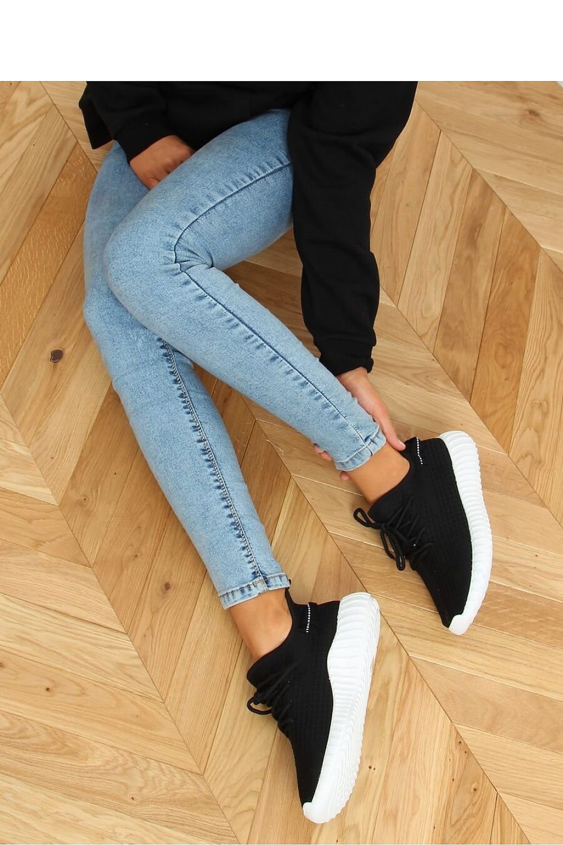 all black gym trainers womens