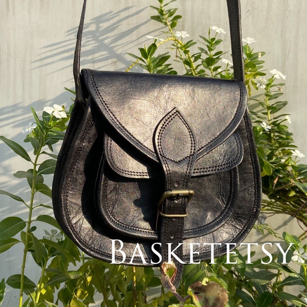 Schwarze Leder Umhängetasche, Saddle Bag, Leder Geldbörse Frauen, Leder Crossbody Bag für Frauen Schwarze Ledertasche, personalisierte Ledertasche