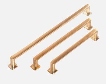 Brushed Brass Bar Handle: Modern Zinc Alloy Cabinet Hardware