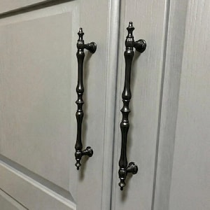 Poignée bar en alliage de zinc noir mat : quincaillerie classique pour armoires et meubles