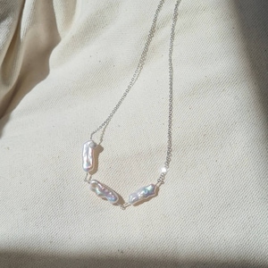 Irregular Pearl Necklace image 1