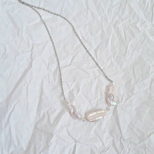 Irregular Pearl Necklace image 5