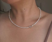 Classic mother of pearl necklace | Vintage pearl necklace