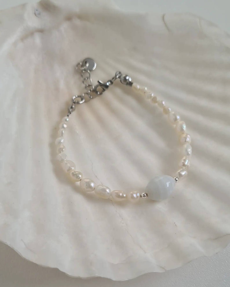 Mini Pearl Bracelet image 3