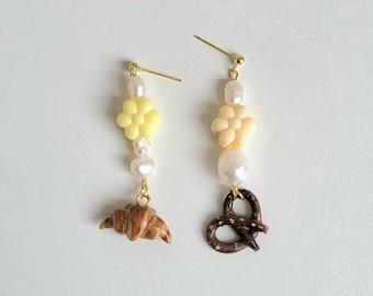 Croissant x Pretzel Pearl Earrings A/B