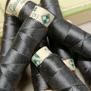 Vintage Gutermann silk buttonhole thread, 10 meter spool, Nm 40/3, Hela, Knopflochseide, Seidengarn, Kordelseide