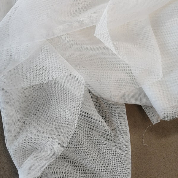 Premium weißer Baumwoll Tüll, hergestellt in der Schweiz, Schweizer Tüll, Netting, Bobbinette, Bobinet, Couture Miedernetz