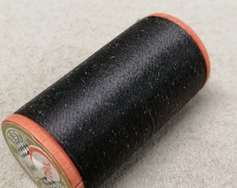 Vintage Gutermann silk buttonhole thread, 80 meter wooden spool, Nm 40/3, Polar, Knopflochseide, Seidengarn, Kordelseide, Haspelseide