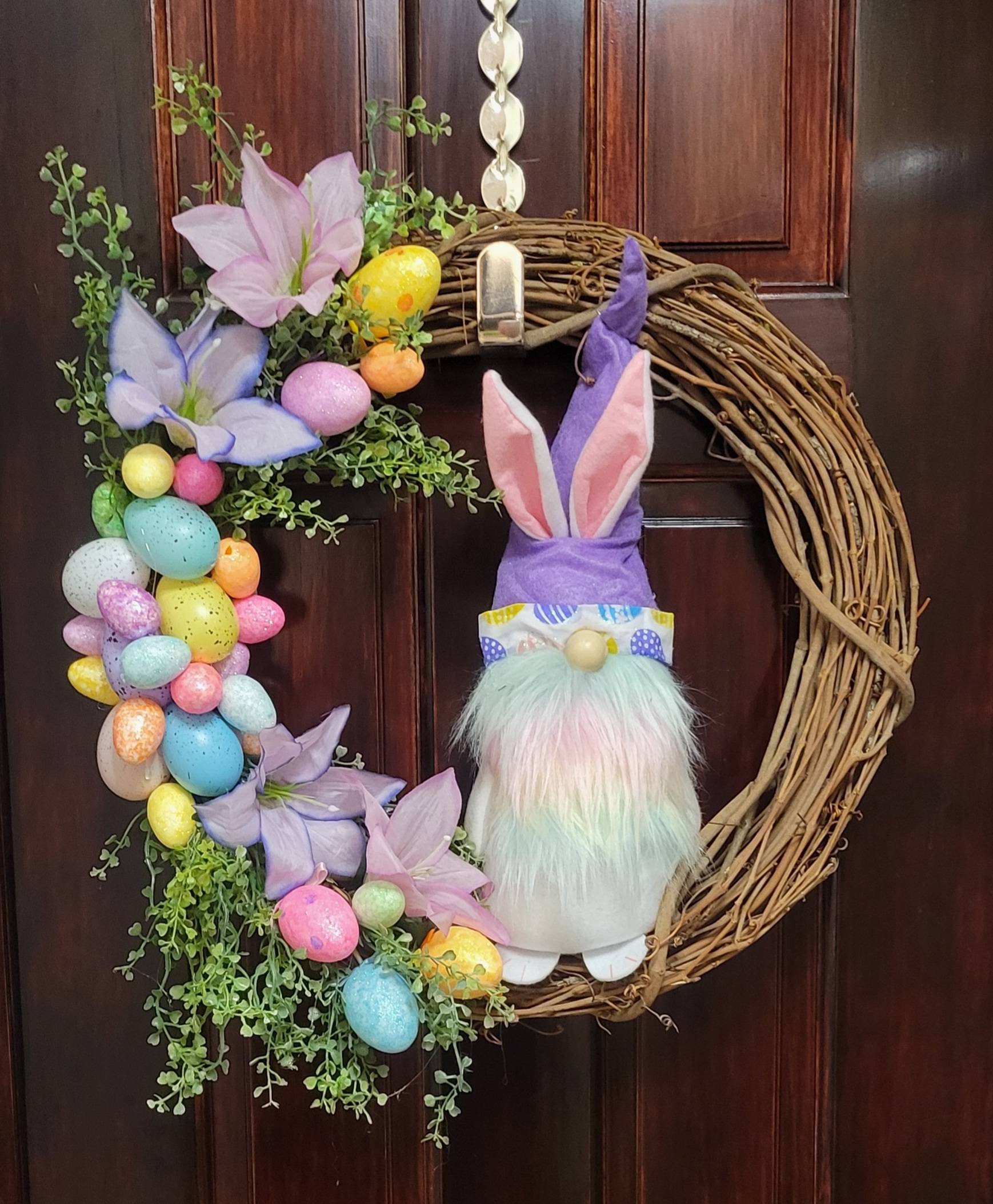 Couronne de Pâques vibrante gnome avec fleurs et œufs qualité