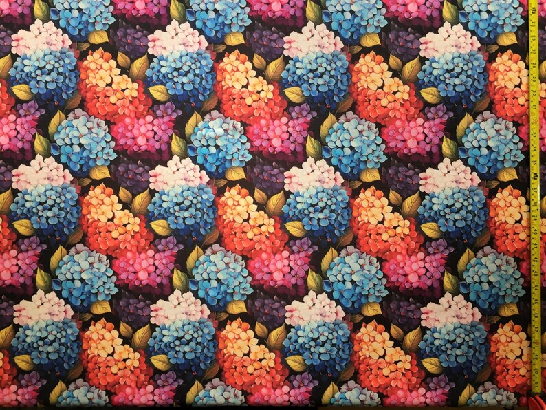 Tessuto per tappezzeria, tessuto in tela floreale, tessuto ortensia, tessuto per tende e cuscini con stampa 3D di fiori colorati. immagine 4