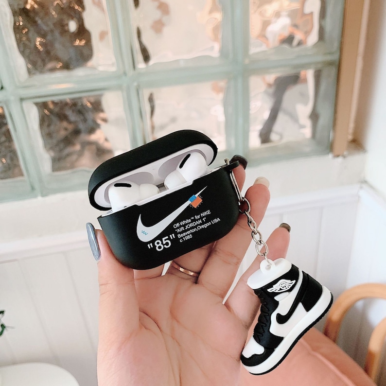 Off white nike airpod case 1 2 pro hypebeast keychaast | Etsy