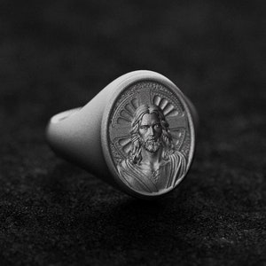Silver Jesus Christ Signet Ring - Faith-Inspired Religious Jewelry, Men&#39;s and Women&#39;s Christian Accessory, Spiritual Gift