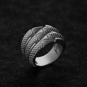 Silver Dragon Claws Band Ring - Mythical Jewelry for Men & Women, Unique Fantasy Accessory, Gothic Dragon Ring Gift