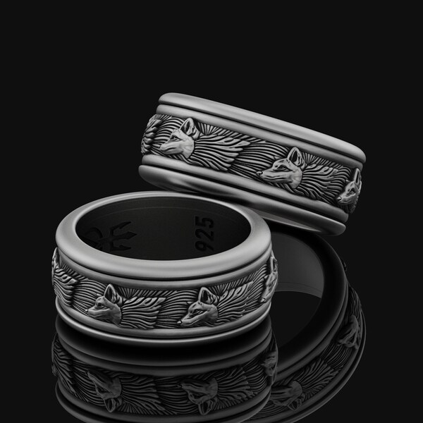 Simple Design Rotating Wolfpack Band Ring - Elegant Family Unity Symbol, Sleek Nature-Inspired Wolf Spirit Jewelry