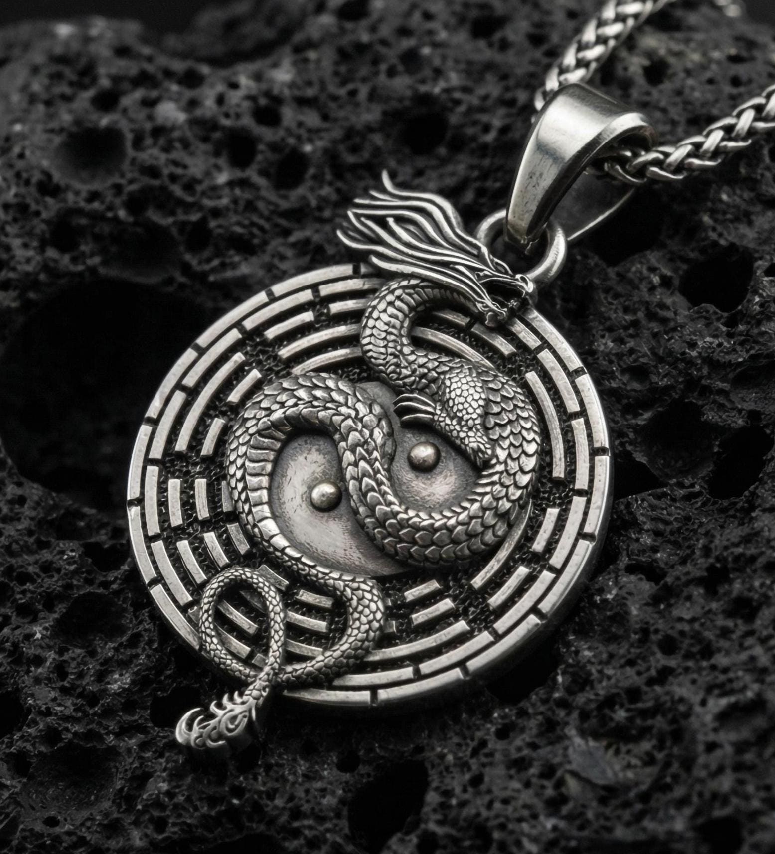 アクセサリー DD: Dragon Pentacle Pendant with RM