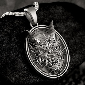 Oni Demon Mask Pendant – 925 Silver Japanese Yokai Necklace, Oni Samurai Amulet, Dark Fantasy Jewelry for Men