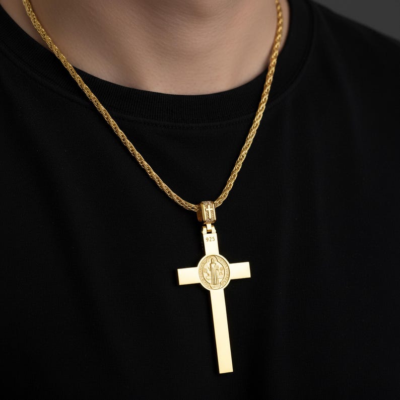 INRI Kruzifix-Halskette mit Jesus-Figur - Katholischer christlicher Kreuzanhänger mit Rosenenden - Glaube Schmuck in Silber & Gold Bild 10