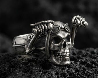 Anello in argento sterling con teschio da motociclista, gioiello gotico punk