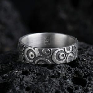 Sterlingzilveren raadselachtige cirkelring, band met abstract patroon