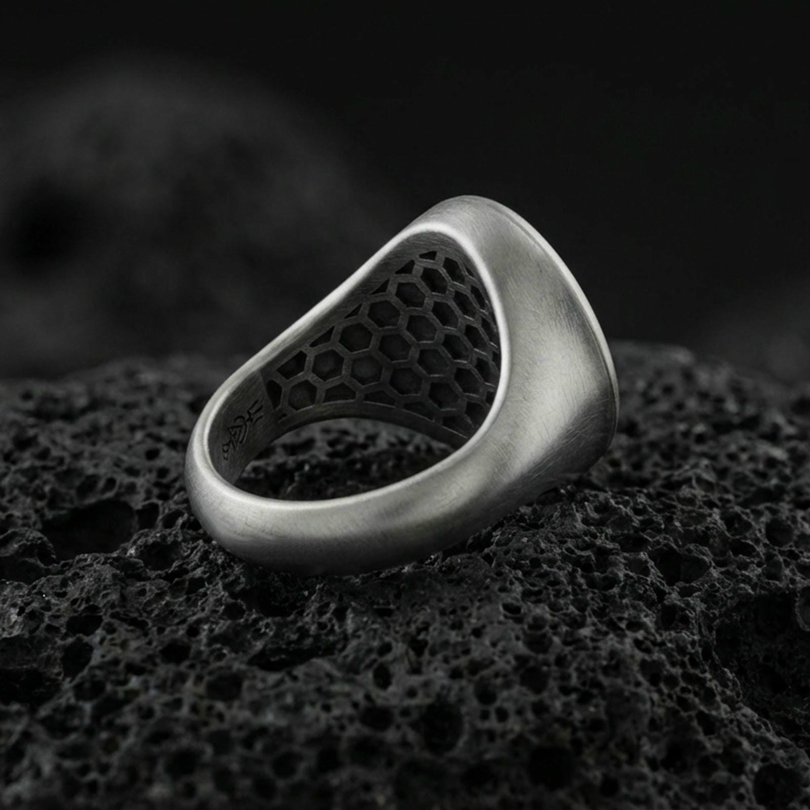 スターリングシルバーの雄牛のシグネットリング – バッファロー
