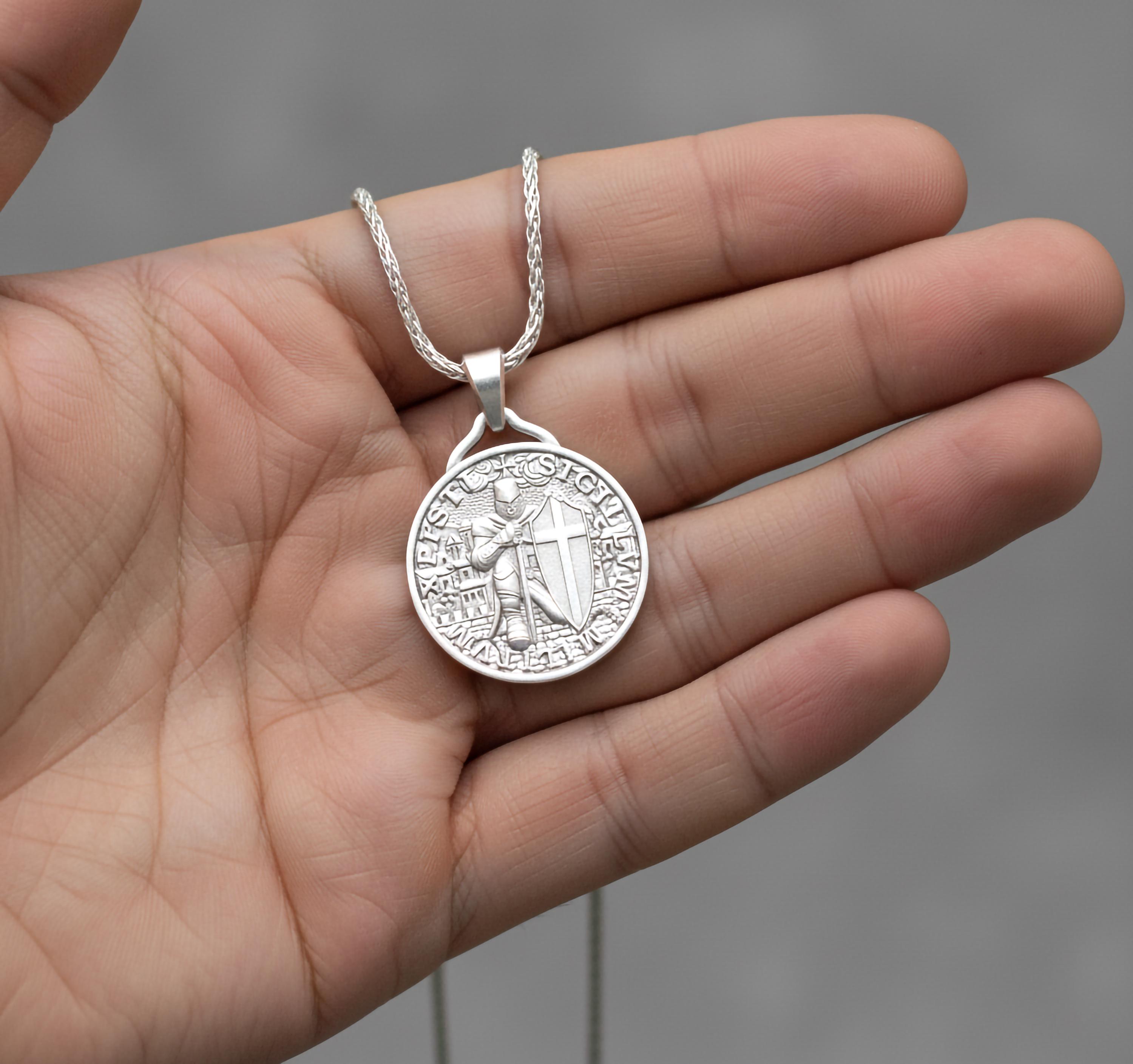 Ciondolo Croce Templare Cavaliere Templare in argento