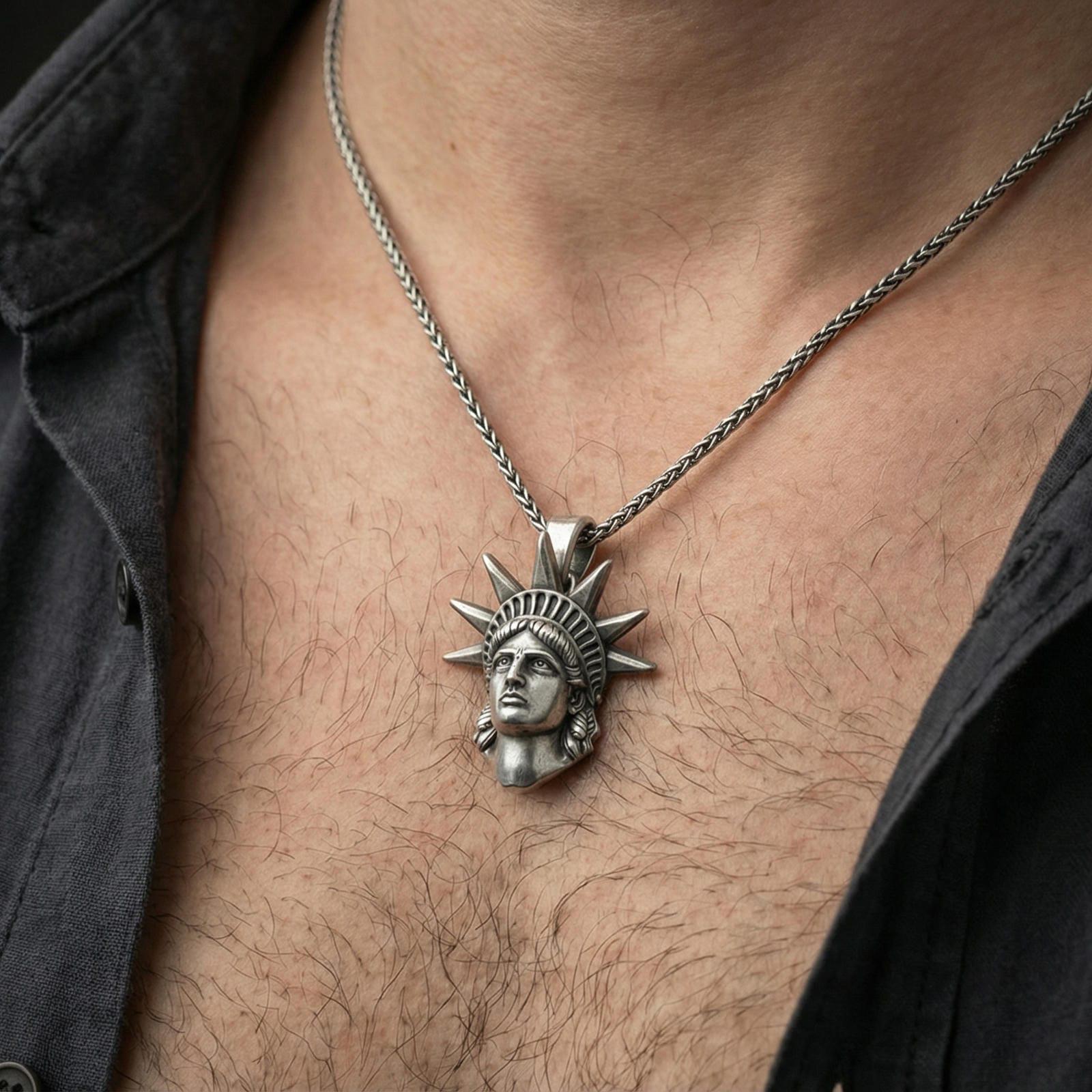 Sterling Silver Statue of Liberty Pendant, NYC Charm - Etsy Norway