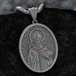 St. Nicholas Pendant – 925 Sterling Silver Engravable Medal, Patron of Children & Sailors, Personalized Catholic Gift