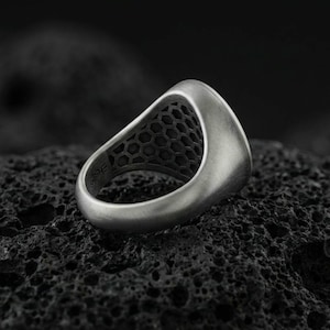 Sterling Silver Wolf Ring, Wolf Head Signet Ring, Mens Statement, Nordic Animal Jewelry image 9