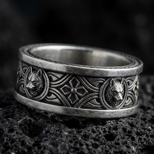 Anillo de lobo de plata esterlina, alianza celta, regalo para él