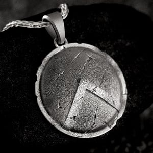 Silver Spartan Shield Pendant – Greek Warrior Medallion Necklace, 925 Sterling Hoplite Armor Jewelry for Men